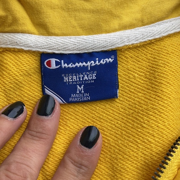 University of Michigan Quarter Zip - Picture 4 of 5